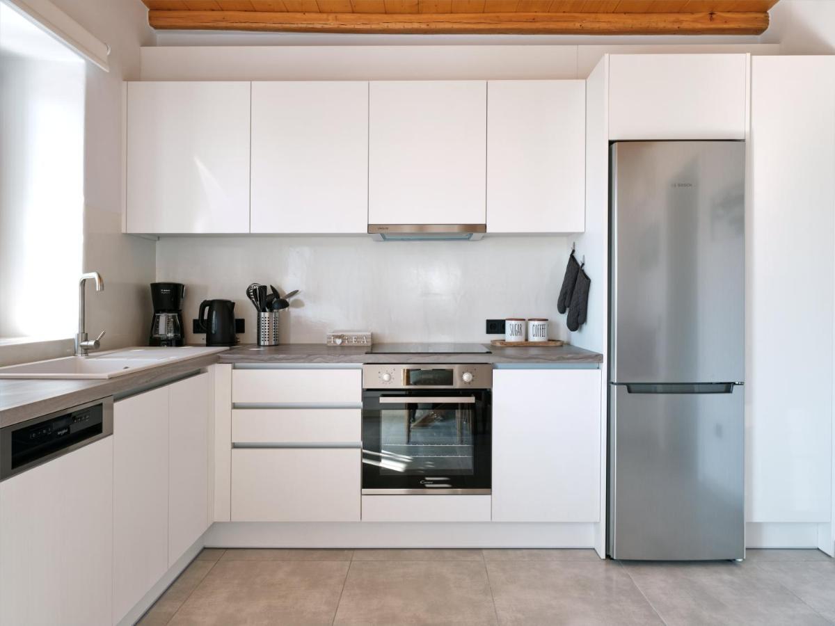 Iresma Suites Науса Экстерьер фото